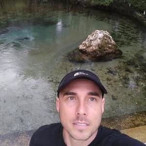 Meet your Posher, Josh